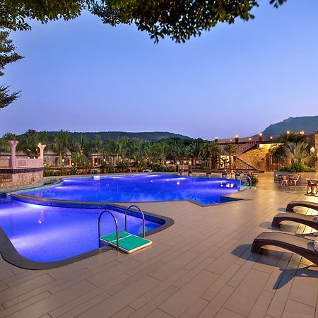 Vikrama Heritage Resort Pavagadh Hālol Kültér fotó