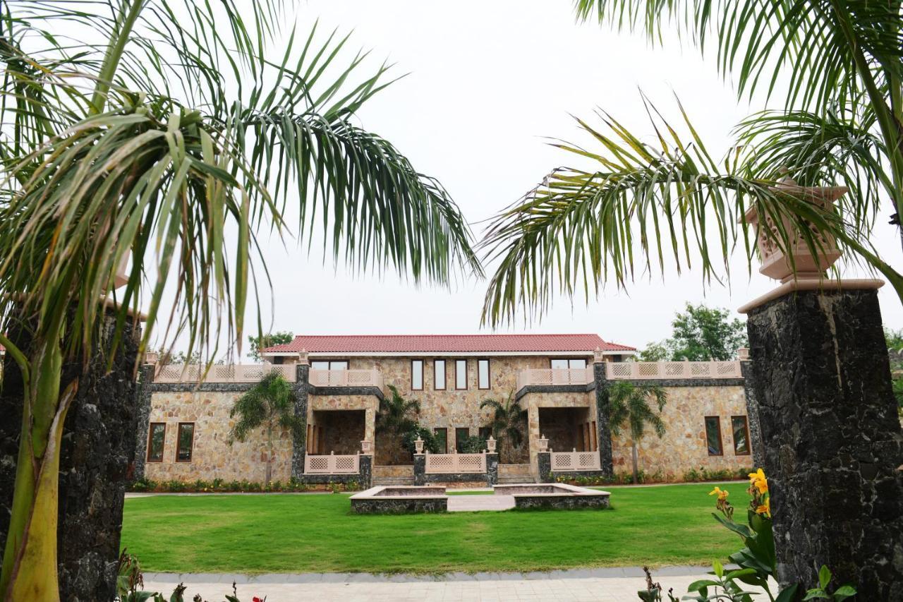 Vikrama Heritage Resort Pavagadh Hālol Kültér fotó